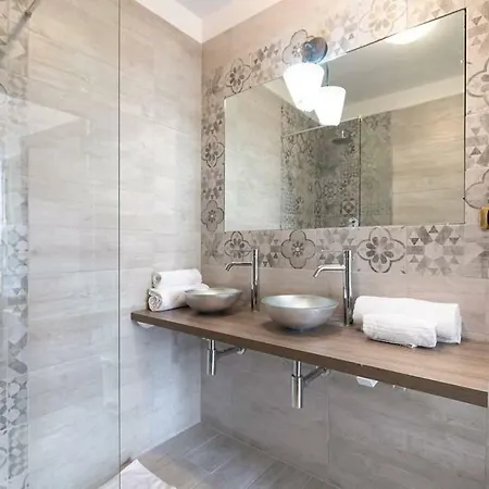 Jacuzzi In Front Of The Colosseum Lejlighed *