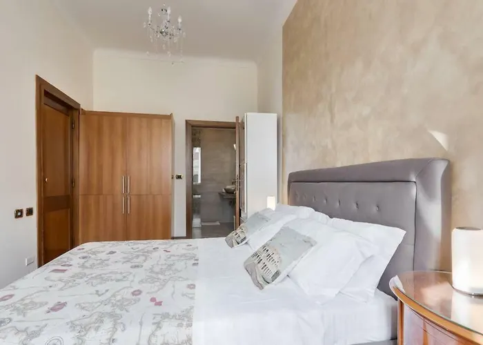 Jacuzzi In Front Of The Colosseum *