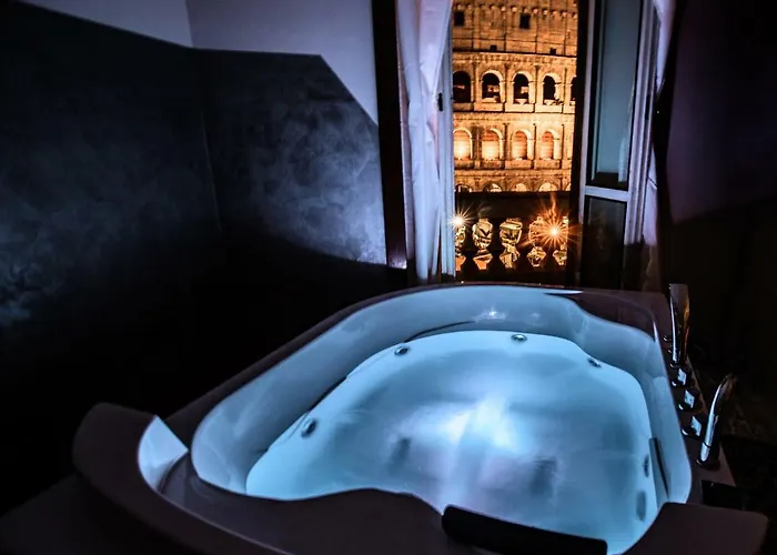 Jacuzzi In Front Of The Colosseum